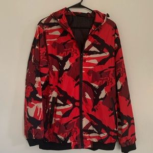 Red camo wind breaker